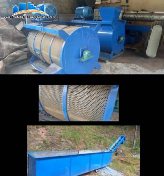 Ind�stria f�brica de reciclagem de pl�sticos PP PEAD e PEBD